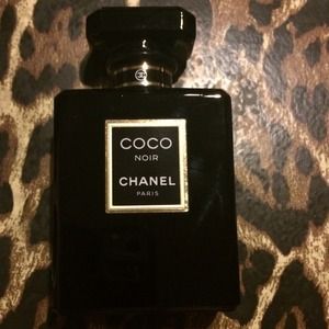 Coco noir Chanel