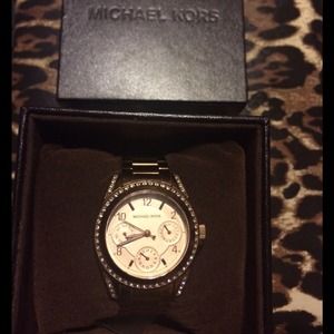 Michael kors watch rose gold