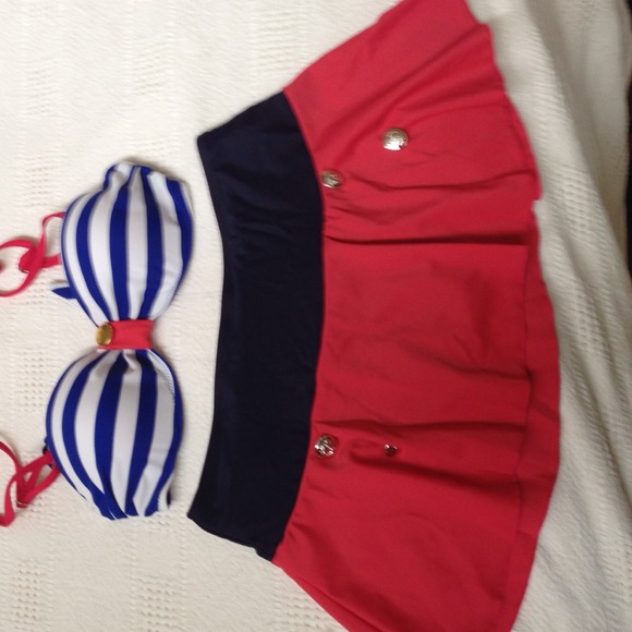 Red white n blue two piece suite.