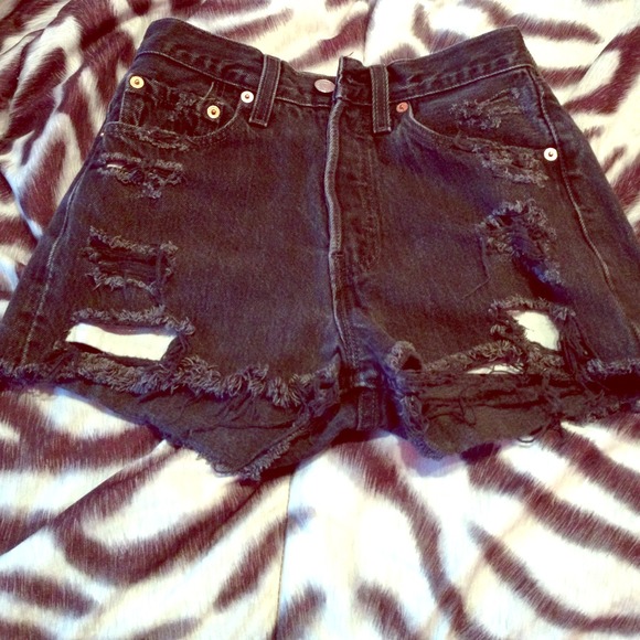 Black denim Levi shorts