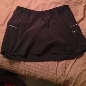 Nike dri-fit run skirt