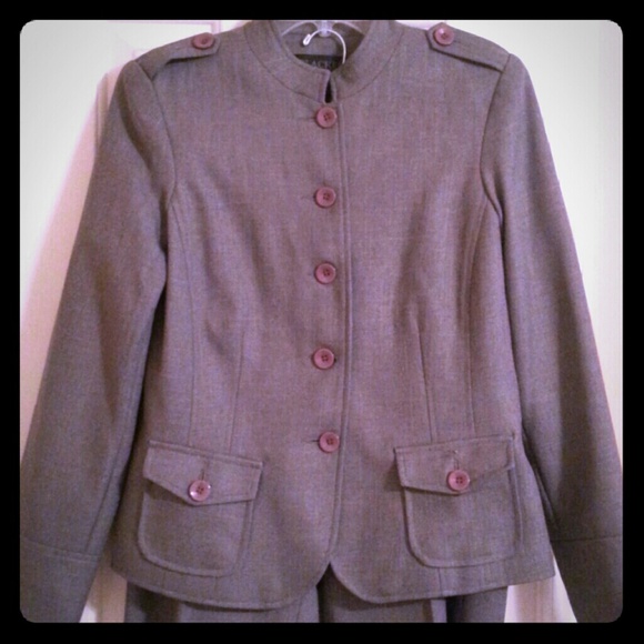 Pants Suit