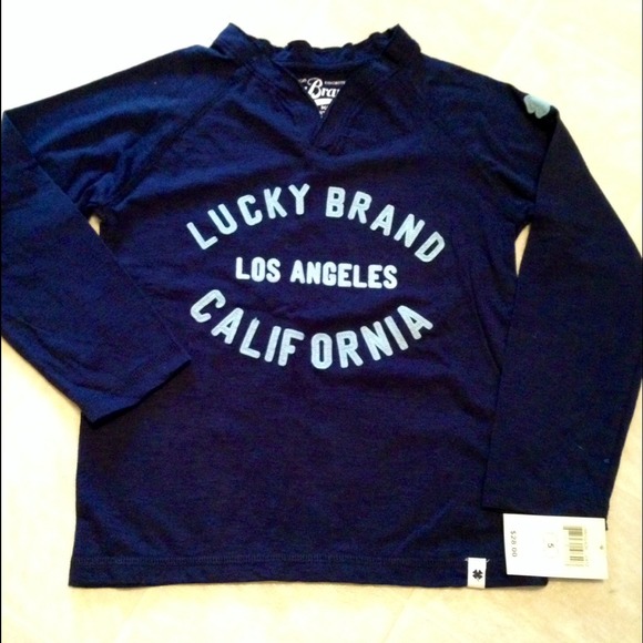 🚫SOLD🚫. 🌸 BOYS LUCKY BRAND TOP 🌸 SIZE 5. NWT