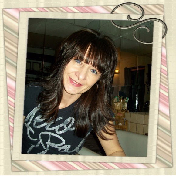 🌸Listen to Someone Today🌸 - Picture 2 of 2