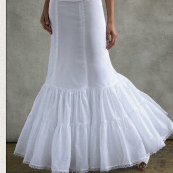 Used once trumpet style David's bridal slip