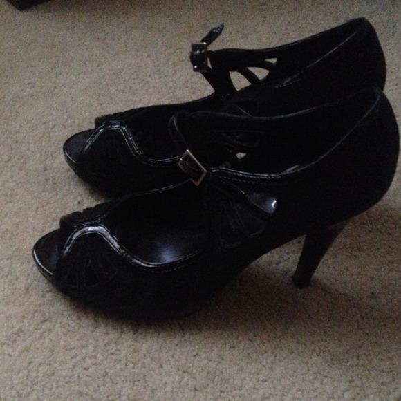 Peep toe suede heels