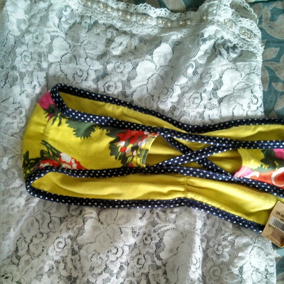 Two bandeaus from hollister - Picture 2 of 4