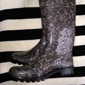 Dolce gabbana rain boot must see !!!!