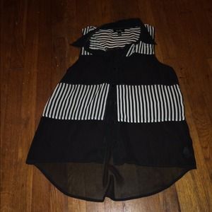 Sheer Sleeveless High Lo Shirt Large