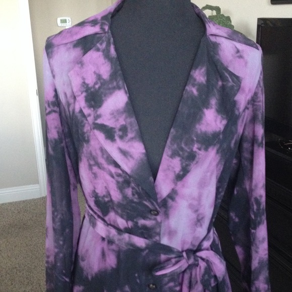 SOLD IN BUNDLE - Picture 2 of 4