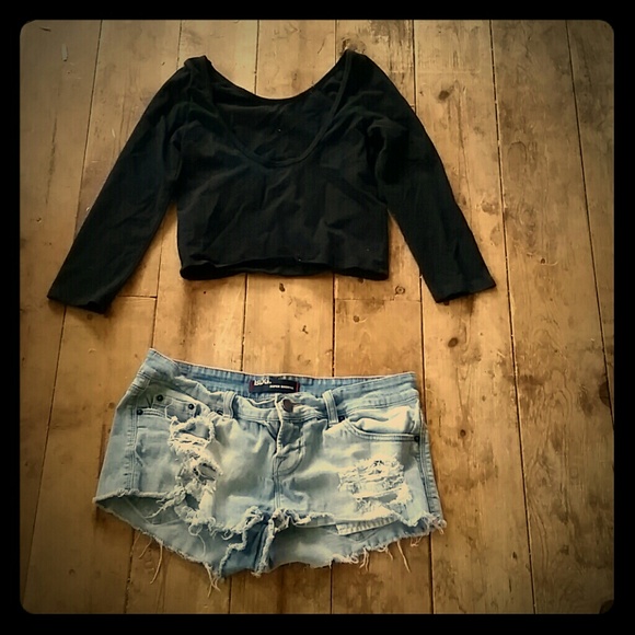 Black crop top