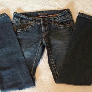 Amethyst jeans slim fit bootcut bottom sz 3