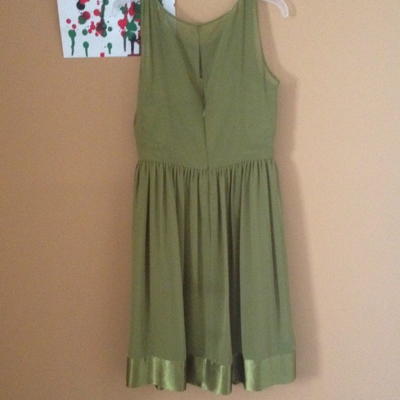 Dress - Picture 4 of 4