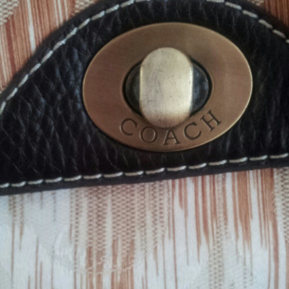 Coach Bag - Picture 3 of 4