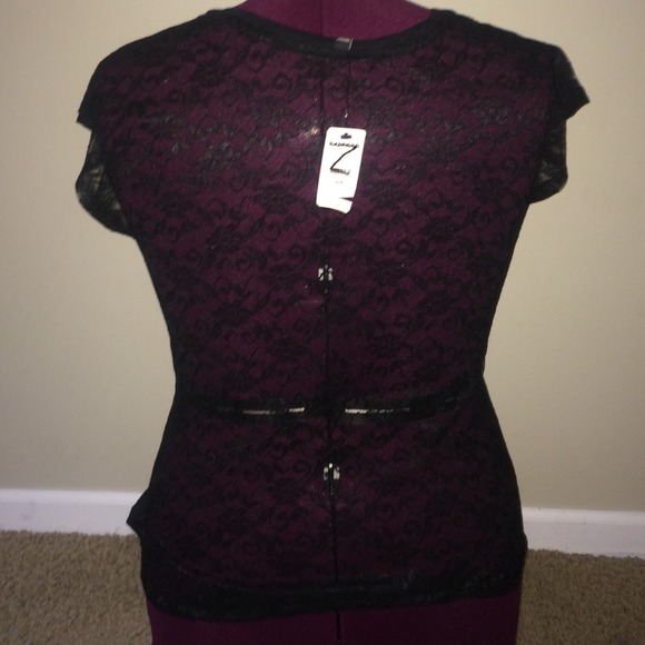 Top - Picture 2 of 4