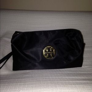 Tory burch clutch makeup bag