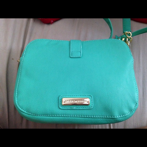 Steve Madden Bleland Crossbody - Picture 2 of 2