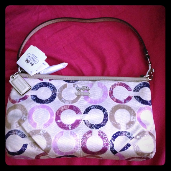 ⛔SOLD⛔Coach Madison Gesso Op Art Large Wristlet