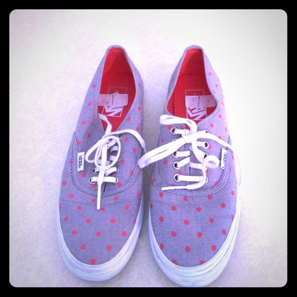 ❌SOLD❌. Vans red polka dot on grey