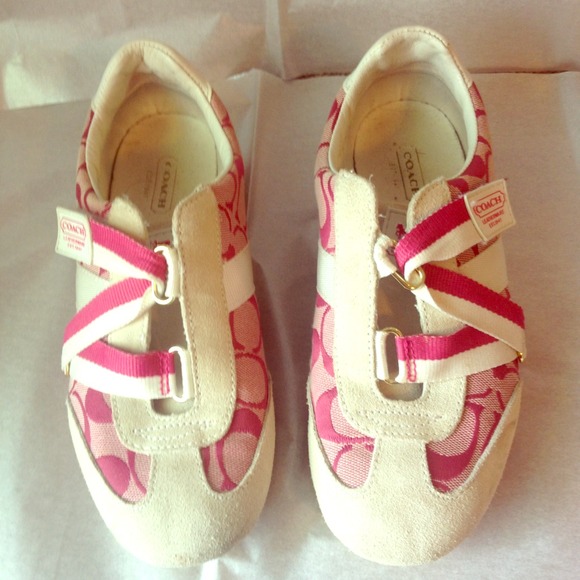 ⚡SALE⚡ Authentic Coach Shoes, White & Magenta.