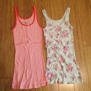 Mossimo tanks medium $6/both