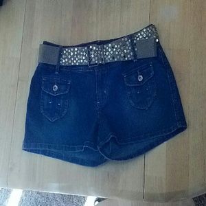 Denim shorts with brown beaded belt