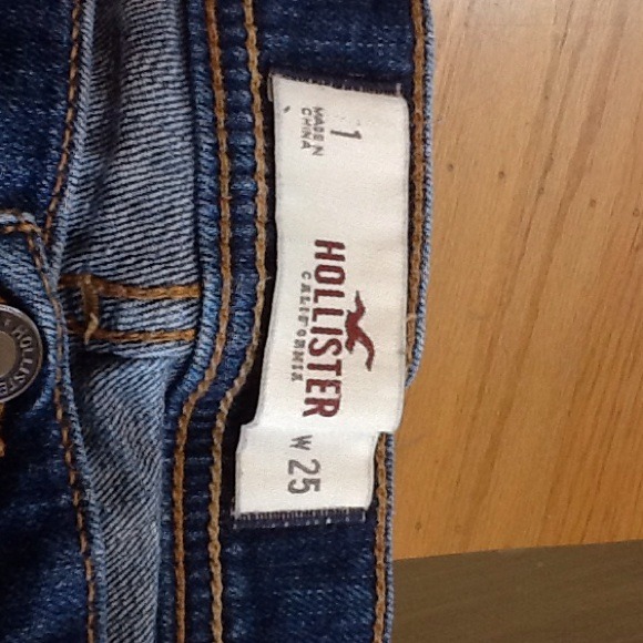 Hollister shorts***(SOLD in bundle)*** - Picture 3 of 3