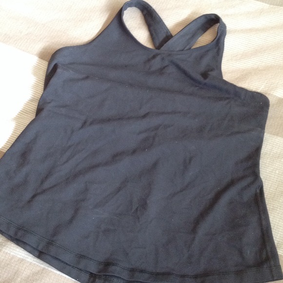 🌟SOLD in a bundle🌟 Lululemon black tank