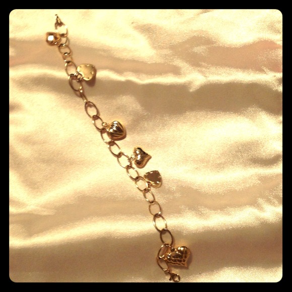 14K YG Heart Charm Bracelet