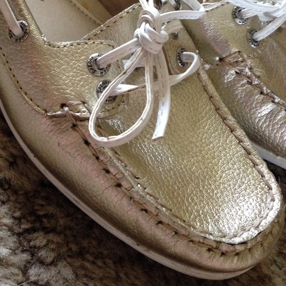 SOLD! Sperry Gold Topsider