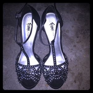 Fiomi nights size 6 1/2