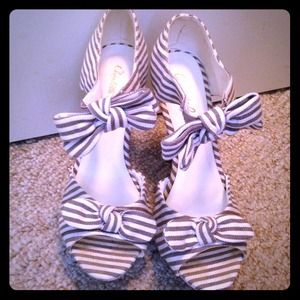 Spring and summer heels