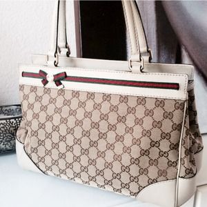 💯Auth Gucci Tote in pristine condition