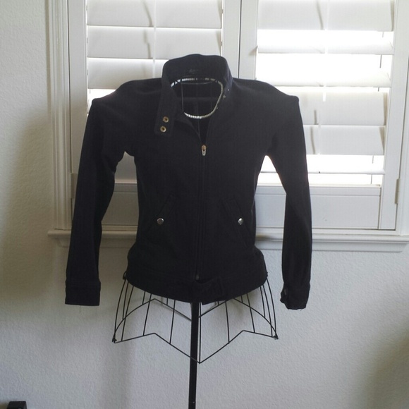 Black with gold jacket - Picture 1 of 3