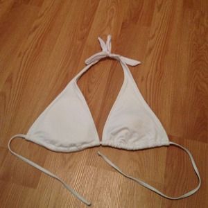 White bikini top 👙