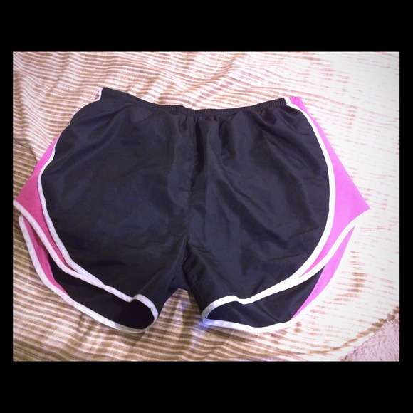 Athletic shorts