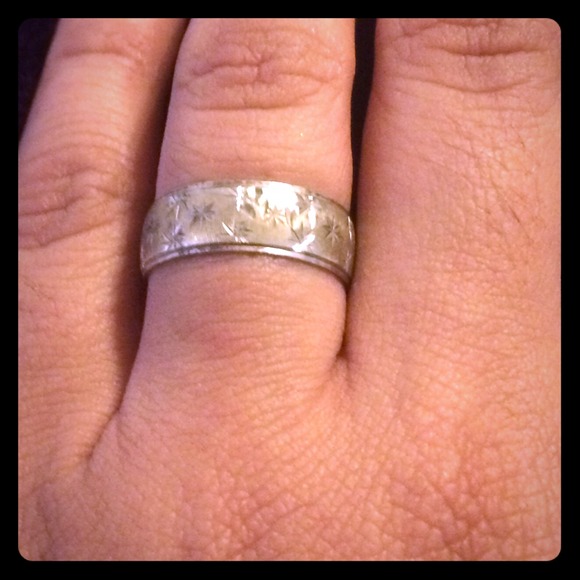 Silver wedding band