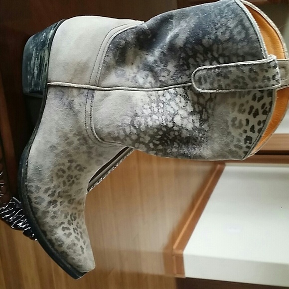 Old gringo boots