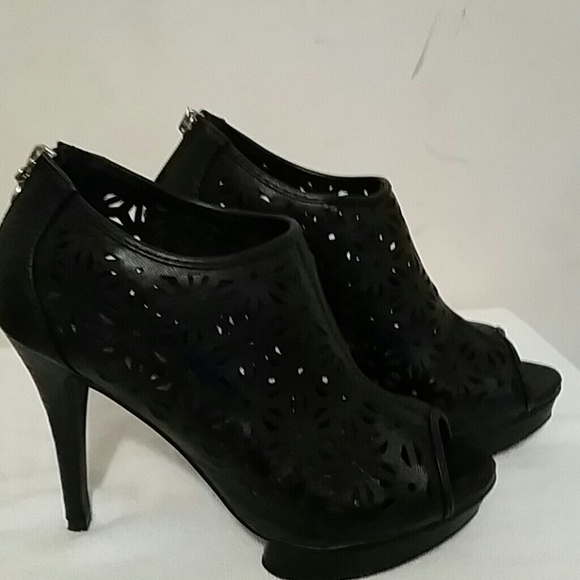 Fashionable back shoe with hill - Picture 2 of 4