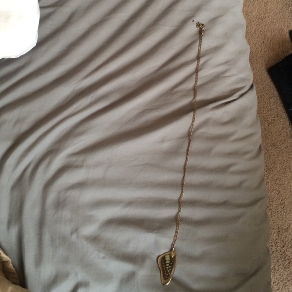 Urban outfitters butterfly wing necklace SOLD - Picture 2 of 3