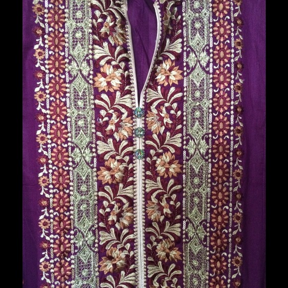 Pakistani, indian outfit - Picture 2 of 4