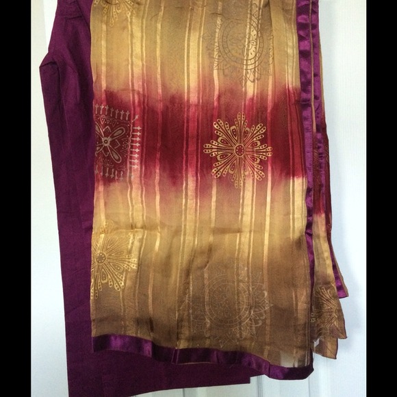 Pakistani, indian outfit - Picture 4 of 4