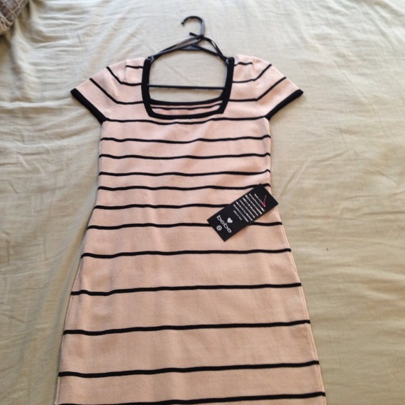 NWT Bebe dress size medium