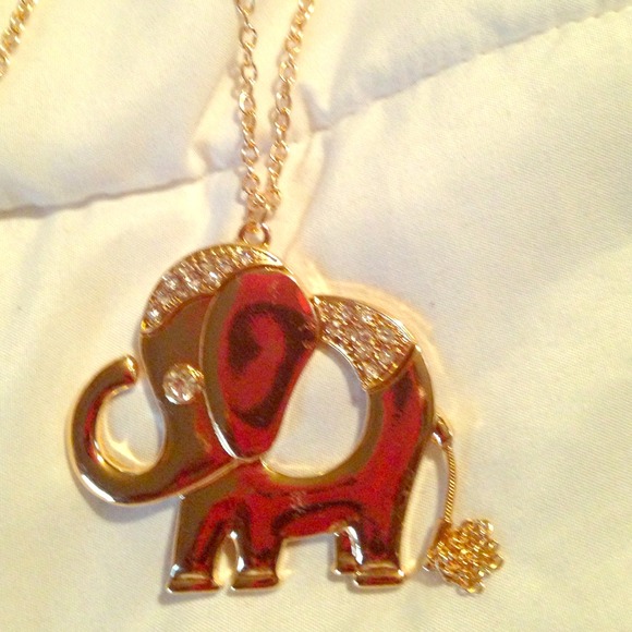 Elephant gold toned necklace