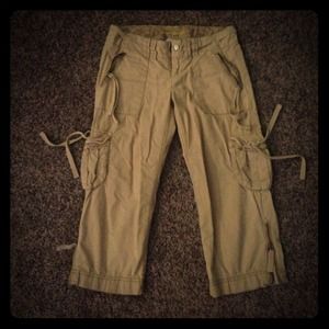 American Eagle Cargo Capris