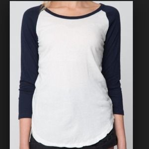 Carley raglan top