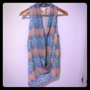 Blouse perfect for work or night out!