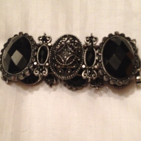 Antique silver and black stone cuff