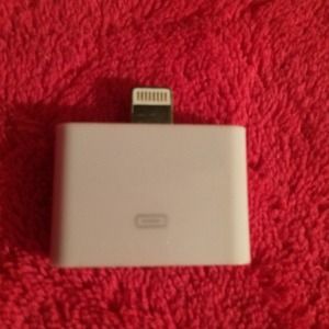 30 Pin to 8 Pin iPhone Charger Adapter / Converter