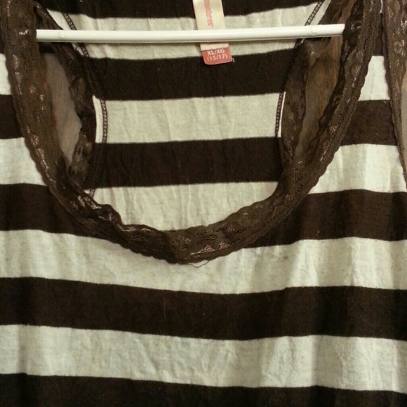 Xl racerback tank - Picture 2 of 2